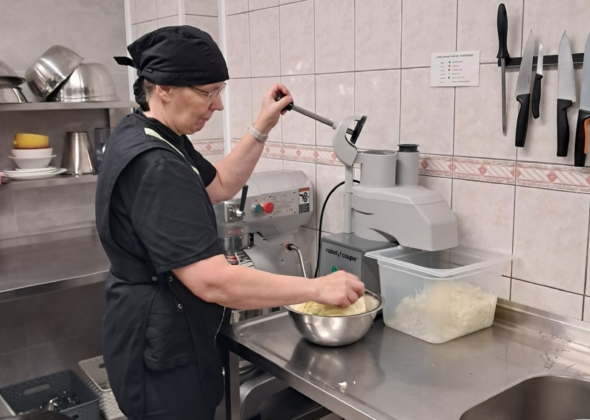 0ad87a6edfe780fde82b0d1ec03c6e9d