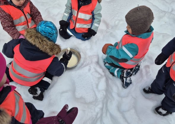 fd00f9d3cbe0f424bd3f8b46492093a2