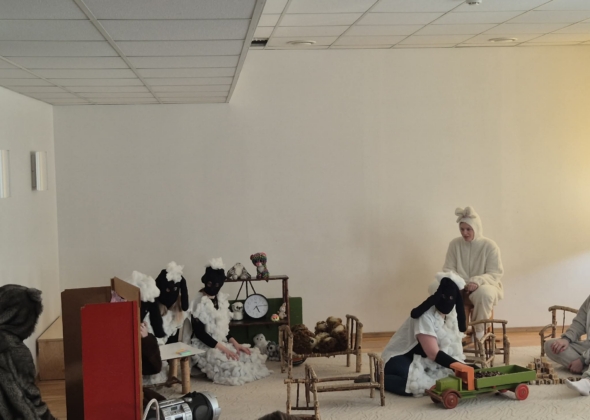 f8b9642d-0dda-478d-b48d-cb3f04233a63