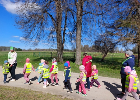 7970809a124ff2dcde35b815df6dd8a6